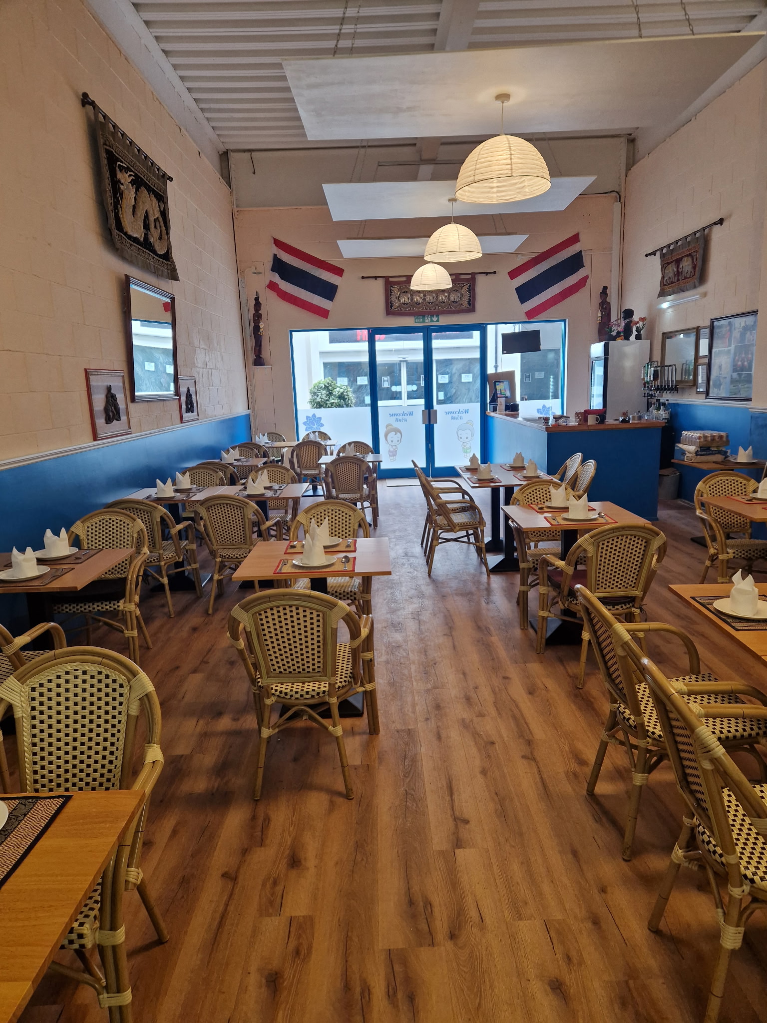 Thai Moon restaurant and Thai dining